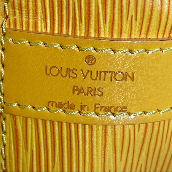 Louis Vuitton Epi Noe Bucket Bag. Gorgeous Fall Colors. Quiet Luxury! EUC ✨ - Picture 12 of 13